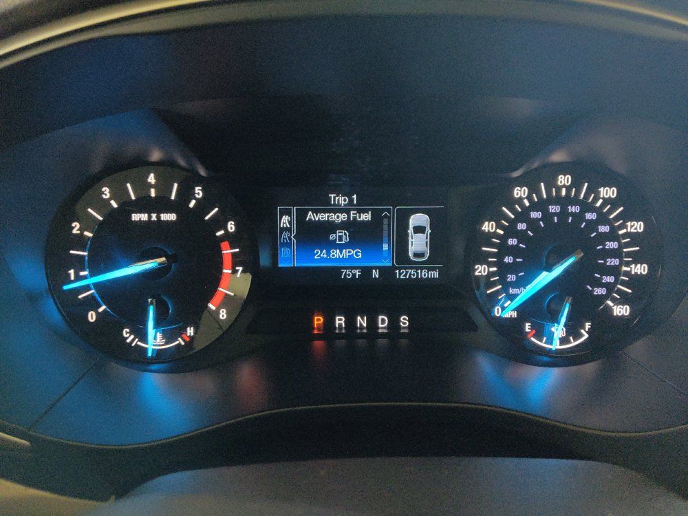 Used 2015 Ford Fusion SE FWD image 23