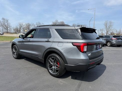 Certified 2025 Ford Explorer ST-Line w/ ST-Line Street Pack AWD/4WD image 6