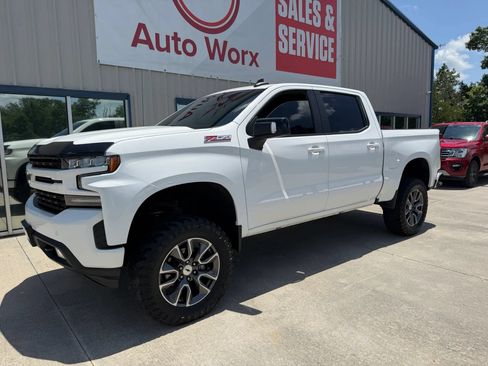 Used 2020 Chevrolet Silverado 1500 RST AWD/4WD image 38