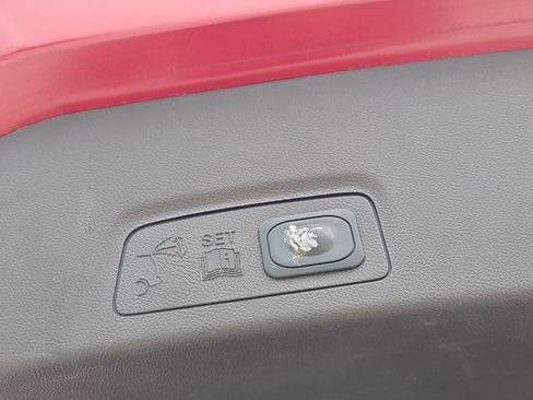 Used 2017 Lincoln MKC Premiere image 7