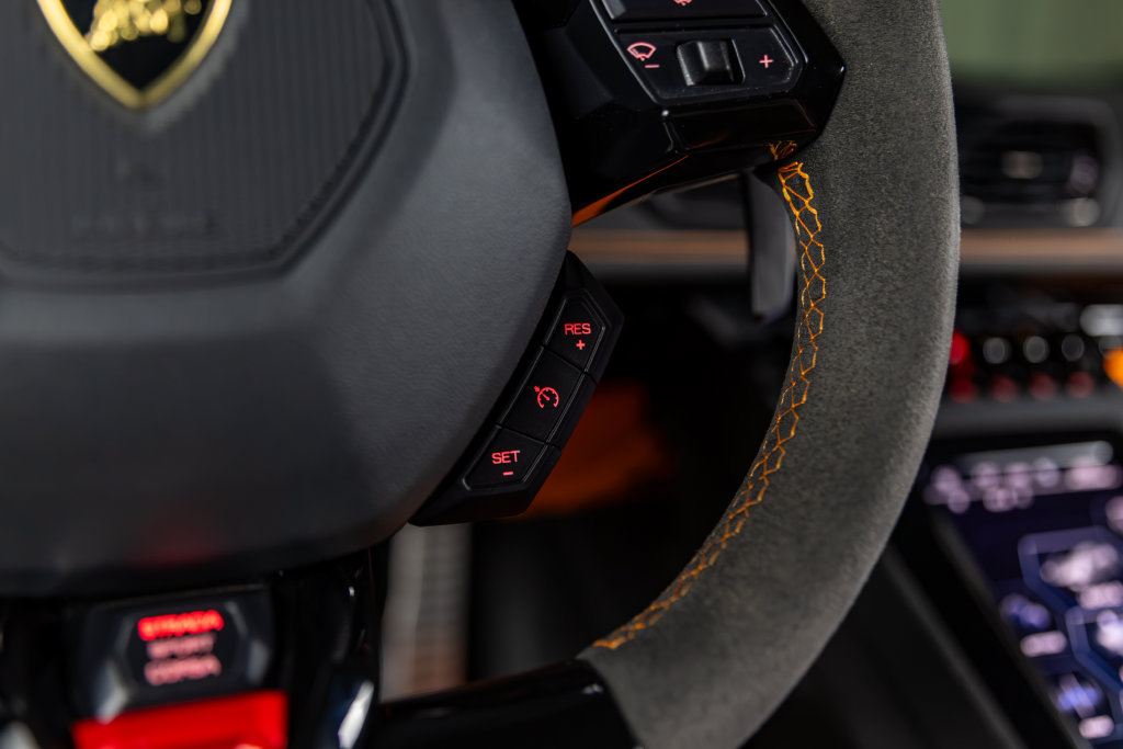 Used 2023 Lamborghini Huracan Tecnica RWD image 34