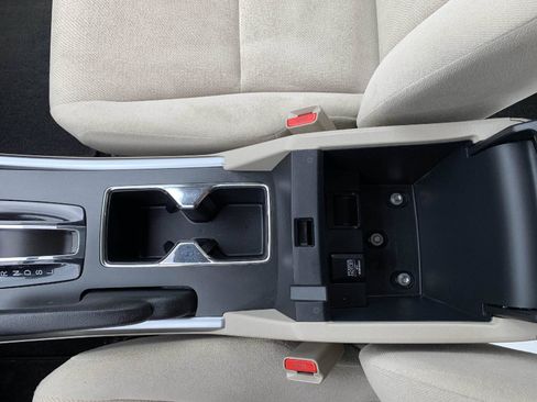 Used 2013 Honda Accord LX image 28