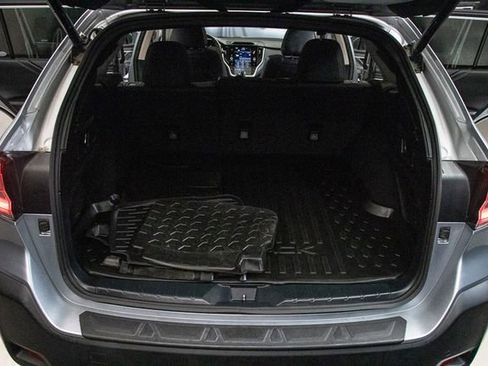 Used 2023 Subaru Outback Limited AWD/4WD image 19