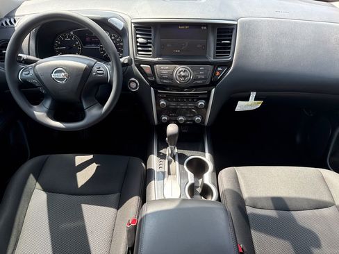 Used 2020 Nissan Pathfinder S FWD image 11