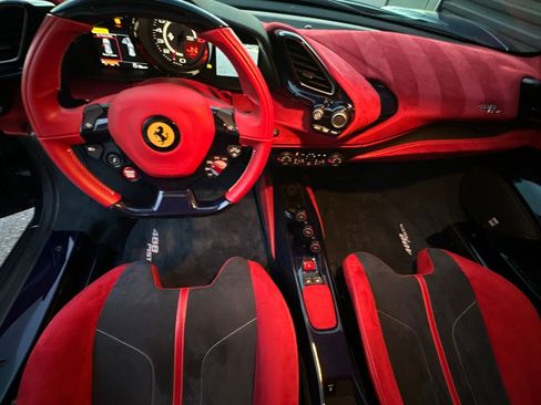 Used 2019 Ferrari 488 Pista Coupe image 6