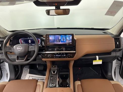 New 2026 Nissan Pathfinder Platinum AWD/4WD image 41