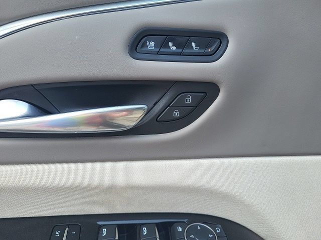 Used 2021 Cadillac Escalade Premium Luxury Platinum AWD/4WD image 19