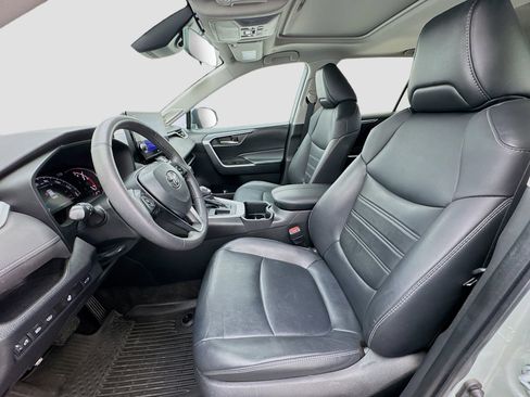 Used 2023 Toyota RAV4 XLE Premium FWD image 13