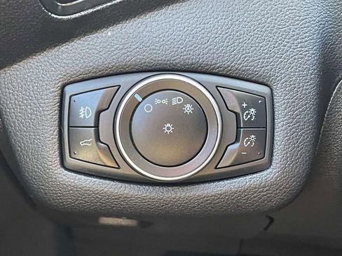 Certified 2019 Ford Escape SEL FWD image 18