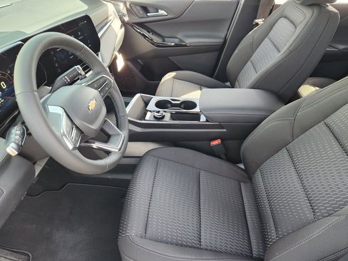 New 2026 Chevrolet Equinox LT w/ Safety and Technology Package FWD image 9