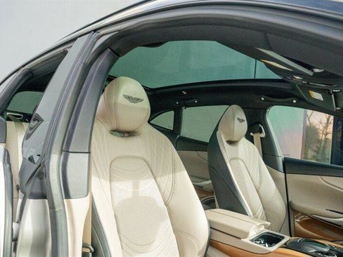 Used 2023 Aston Martin DBX 707 image 13