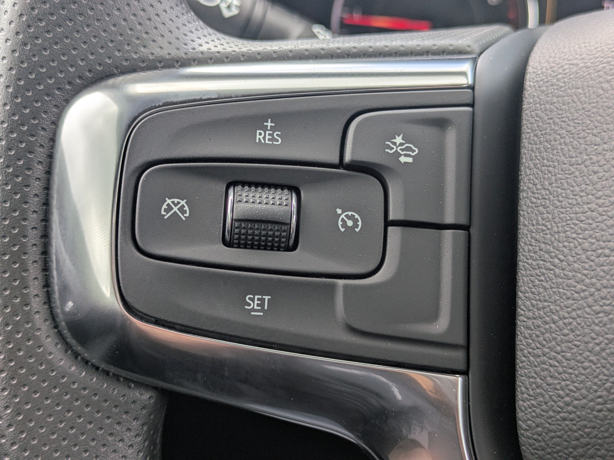 New 2026 Chevrolet Blazer LT w/ Convenience Package FWD image 24