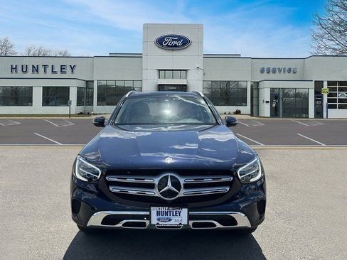 Used 2022 Mercedes-Benz GLC 300 4MATIC w/ Premium Package Lite image 3