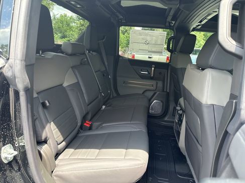 New 2025 GMC Hummer EV 2X image 12
