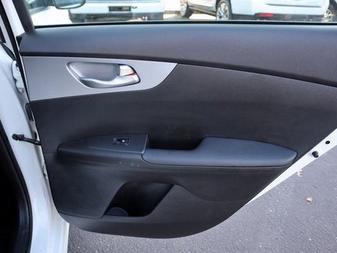 Used 2024 Kia Forte LXS image 17