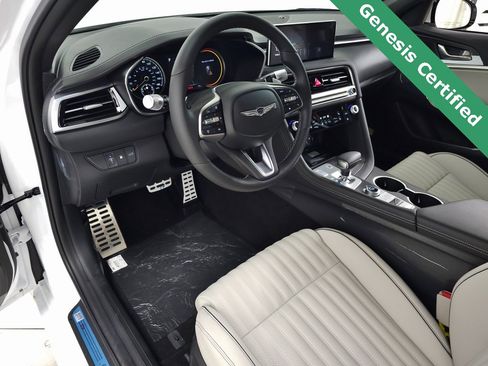 Used 2025 Genesis G70 3.3T Advanced image 20