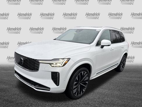 Used 2026 Volvo XC90 B6 Plus w/ Protection Package Premier AWD/4WD image 5