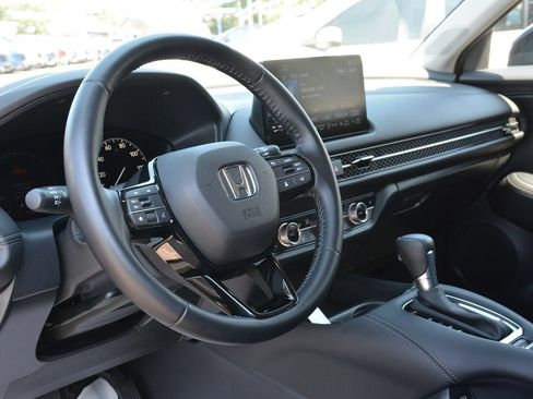 Used 2025 Honda HR-V EX-L image 11
