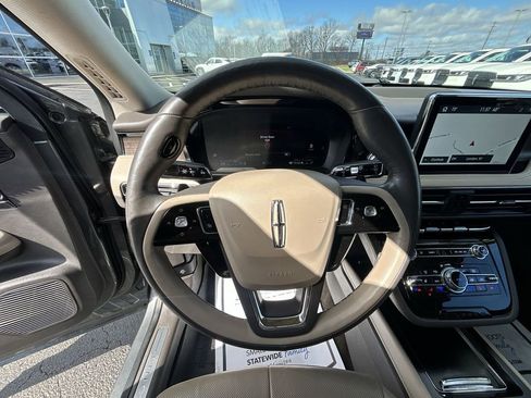 Used 2022 Lincoln Corsair Reserve w/ Equipment Group 201A image 20