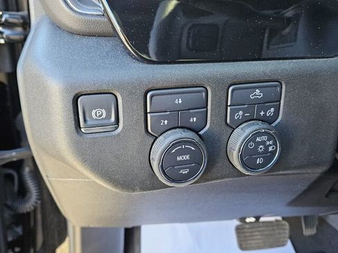 Used 2025 Chevrolet Silverado 3500 LT w/ Convenience Package AWD/4WD image 28