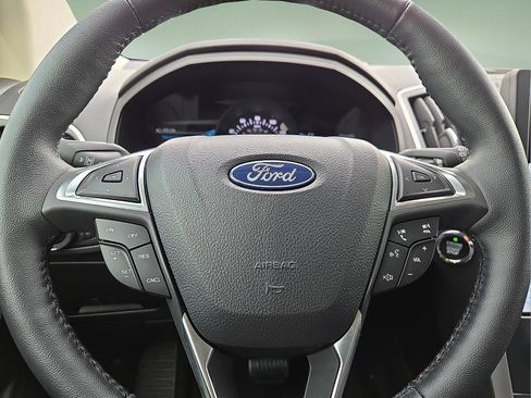 Certified 2024 Ford Edge SEL w/ Convenience Package AWD/4WD image 24
