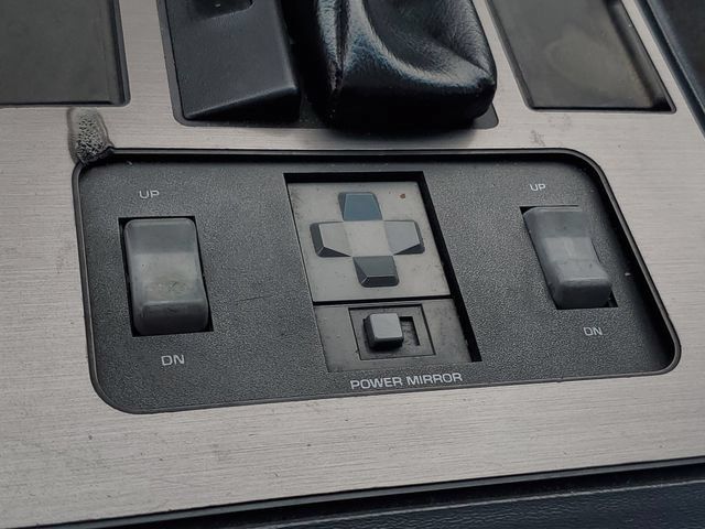 Used 1987 Pontiac Fiero GT RWD image 28