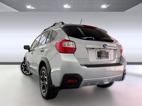 Used 2016 Subaru Crosstrek 2.0i Premium image 3