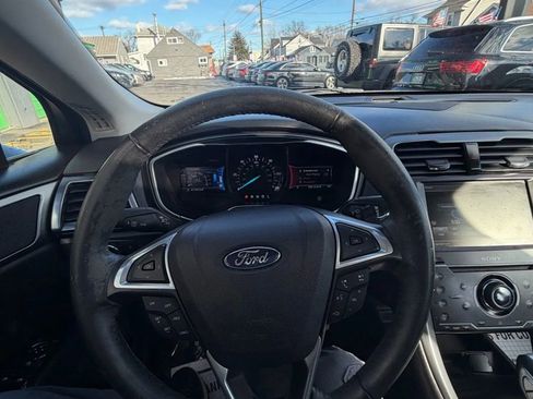 Used 2015 Ford Fusion Titanium image 10