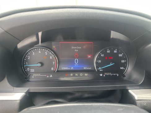 Used 2020 Ford Explorer XLT w/ Equipment Group 202A RWD image 23