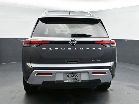 Used 2023 Nissan Pathfinder SL image 7