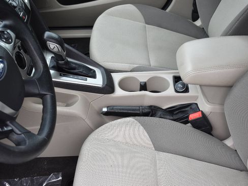 Used 2014 Ford Focus SE image 26