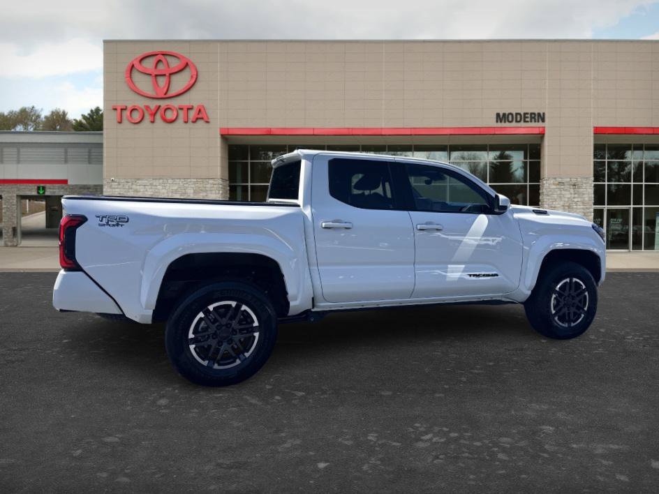 Certified 2026 Toyota Tacoma TRD Sport AWD/4WD image 5