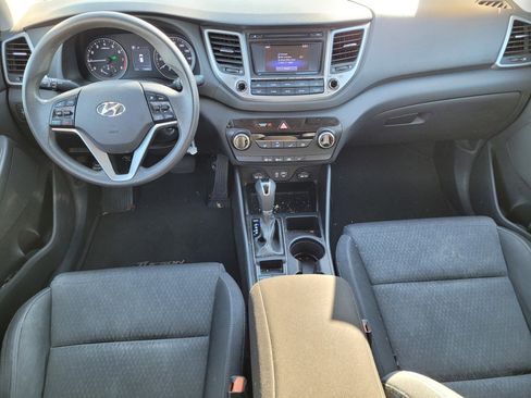 Used 2016 Hyundai Tucson SE image 17
