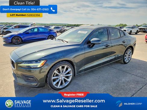 Used 2020 Volvo S60 T5 Momentum FWD image 1