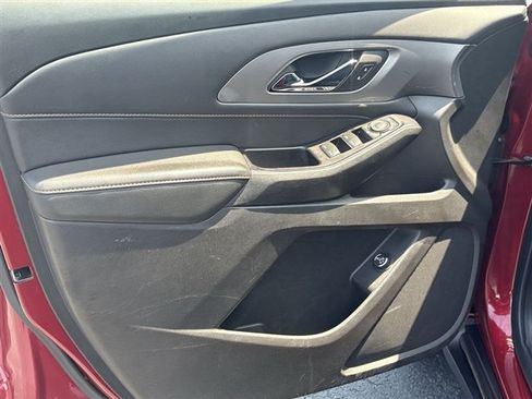 Certified 2019 Chevrolet Traverse LT FWD image 21