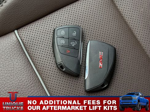 Used 2025 GMC Sierra 3500 Denali w/ Denali Reserve Package image 37