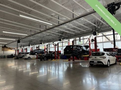 Used 2024 Toyota Sienna LE image 34