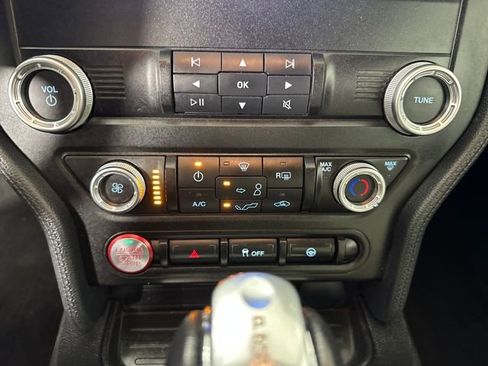 Used 2020 Ford Mustang Convertible w/ 2.3L High Performance Package image 23