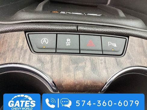 Used 2023 GMC Acadia Denali w/ Denali Ultimate Package AWD/4WD image 39