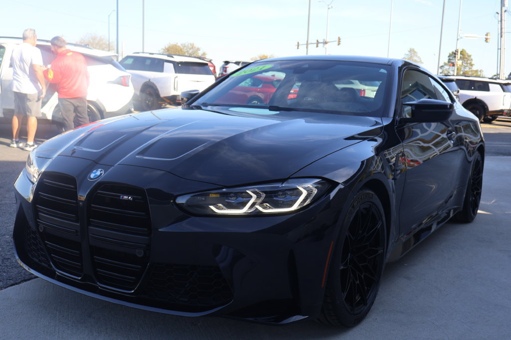 Used 2021 BMW M4 Coupe w/ Executive Package RWD image 4