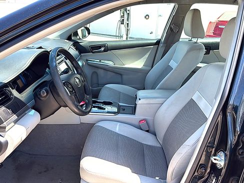 Used 2012 Toyota Camry XLE FWD image 7