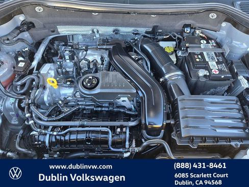 Certified 2023 Volkswagen Taos SE w/ Panoramic Sunroof Package image 23