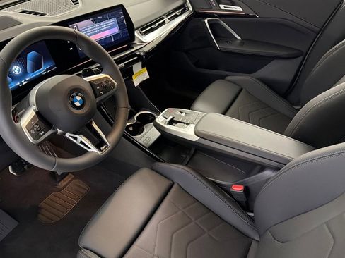 New 2026 BMW X2 xDrive28i w/ Technology Package AWD/4WD image 4