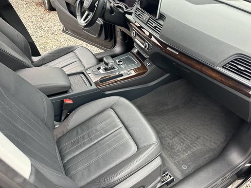 Used 2019 Audi Q5 2.0T Premium Plus image 16