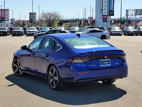 Certified 2025 Honda Accord Sport image 7