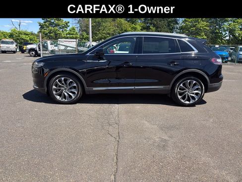 Certified 2022 Lincoln Nautilus Reserve AWD/4WD image 2