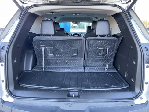 Used 2019 Chevrolet Traverse LT w/ LPO, Floor Liner Package image 47