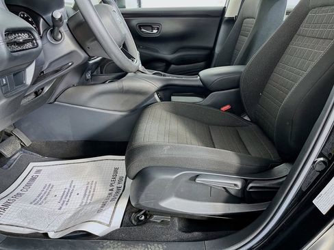 Used 2025 Honda HR-V LX image 25