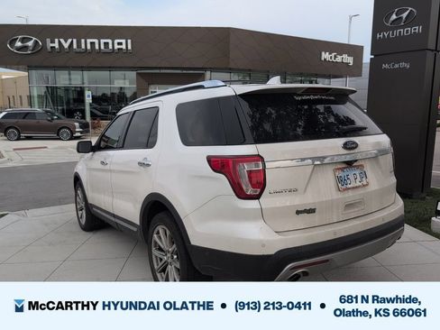 Used 2017 Ford Explorer Limited w/ Equipment Group 303A AWD/4WD image 13