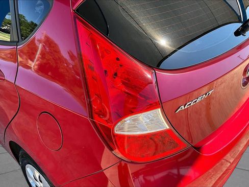 Used 2016 Hyundai Accent SE FWD image 28